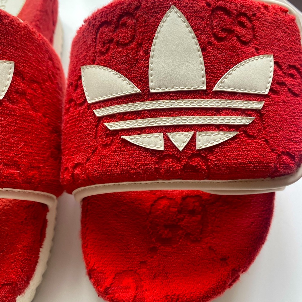 GUCCI x ADIDAS Slides (Authentic) - Picture 3 of 16
